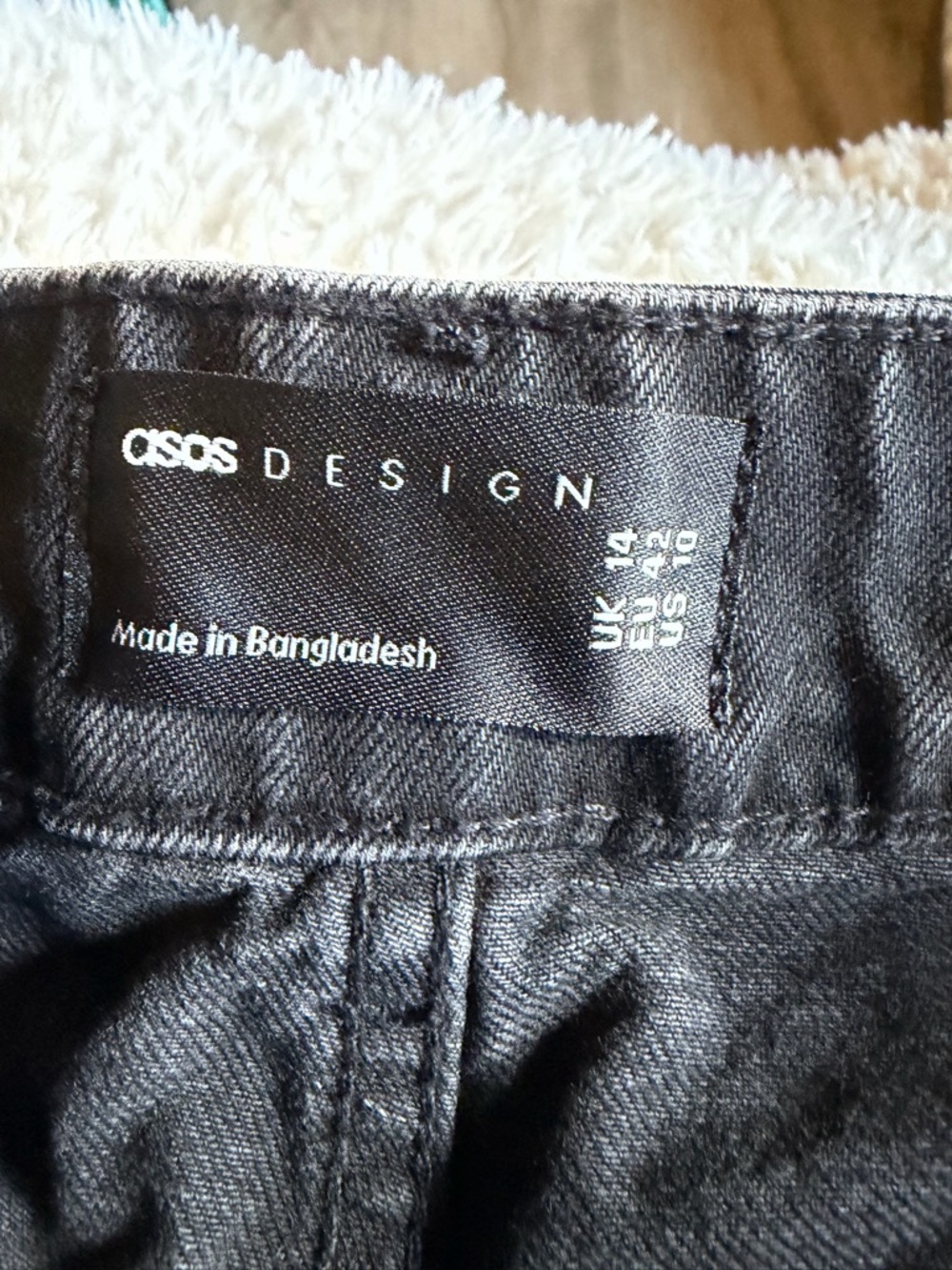 ASOS DESIGN denim bermuda shorts in washed black - Picture 5 of 7